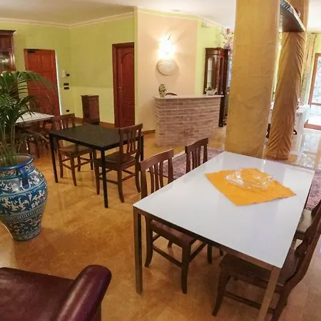 Il Piccolo Hotel-3